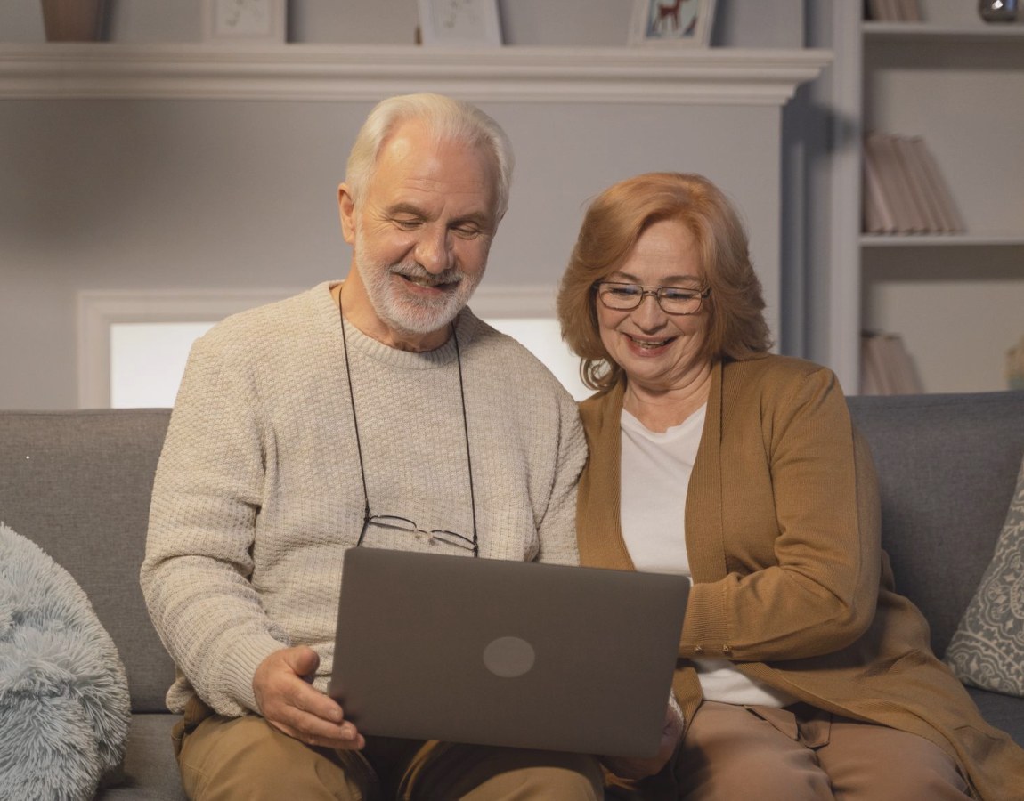 Technology feels easier when someone explains it slowly